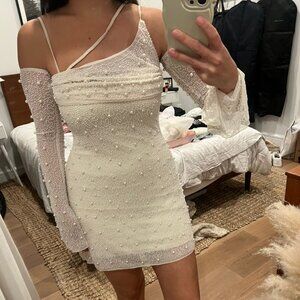 Mini dress in ivory